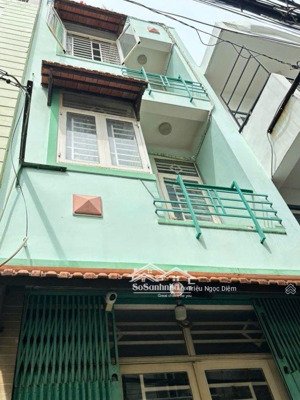 bán nhà phú nhuận 2 mặt hẻm thoáng hẻm 4m . 52m2 sổ vuông 4 tầng btct chỉ 8 tỷ