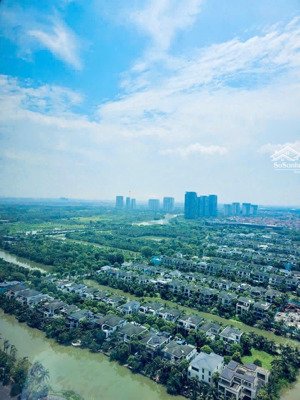 chính chủ gửi bán căn 68m view đảo full đồ .