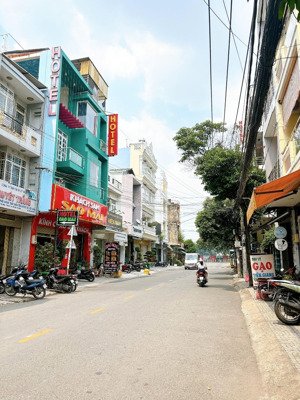 bán nhà đường 382 tân kỳ tân quý, phường tân sơn nhì, quận tân phú. 4 tấm kiên cố. khu nhà cao tầng