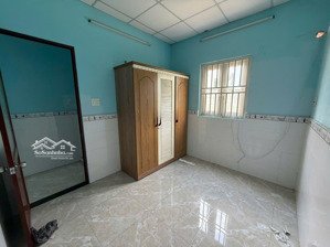 cho thuê nhà góc 2 mặt hẻm xe hơi huỳnh thị hai, 1 trệt, 1 lửng 3pn (có pn dưới)