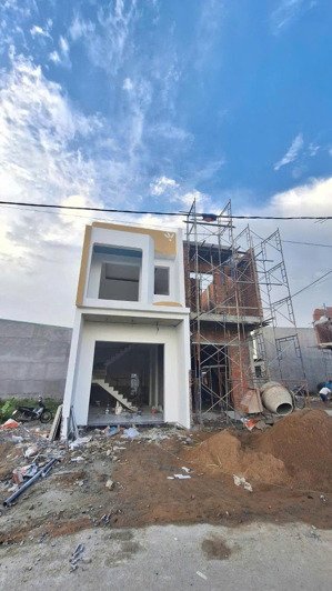chính chủ bán nhà phố liền kề dân cư đông đúc gần kcn cầu tràm