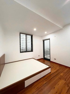 bán căn hộ chung cư 4f tháp 17 tầng , 90m2 - 3pn - 2vs 