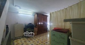 ngõ quỳnh gần trường ngô quyền 50m dân xây 2 tầng, gần ô tô