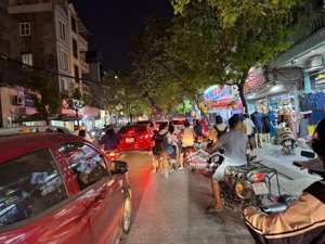 mt 6m - phân lô vỉa hè nhà đẹp - đấu giá ngô thì nhậm - hàng siêu hiếm