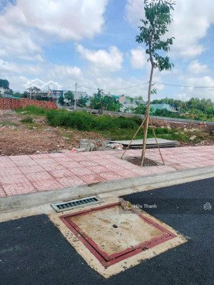 chủ cắt lổ bán gấp 140m2, mt nguyễn tuấn, bảo lộc. còn 765tr, shr/tc. cách th hai bà trưng 800m
