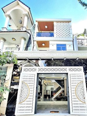 căn nhà đẹp siêu rộng ngay phạm văn hai, tân bình. giá: 3 tỷ 290 / 70m2. shr, hẻm 5m thông