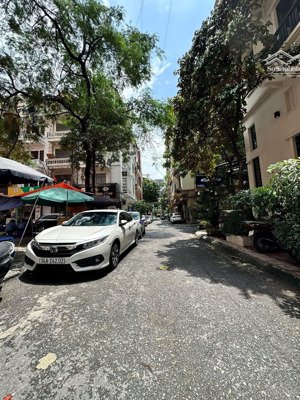 phân lô nguyễn thị định - cầu giấy - ngõ thông - ô tô tránh - kinh doanh sầm uất - 45m2*4t - 22 tỷ