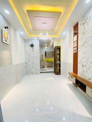 bán nhà đẹp bình đông quận 8 36m2, 3pn, 2wc. gần cầu chà và, pháp lý sạch, giá 3,5tỷ (còn tl)