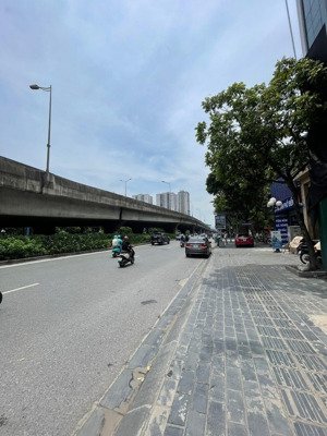 mặt phố khuất duy tiến - thoáng trước sau - vỉa hè đá bóng - kinh doanh đỉnh - 60m2*3 tầng - 31.5tỷ
