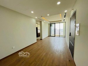 hiếm, cho thuê the park home, 2 phòng ngủ, cơ bản, 16 triệu, vào luôn. lh o.971..342.965