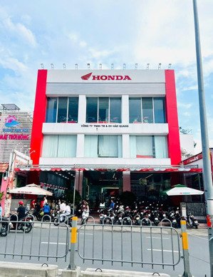 ngang 10m mặt tiền kinh doanh đường âu cơ 10x32m vuông vức- xây dựng mới hầm 7 tầng- giá 52 tỷ