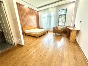 bán nhà chính chủ đường hoàng sĩ khải gần vincom và cầu sông hàn, giá chỉ 11 tỷ