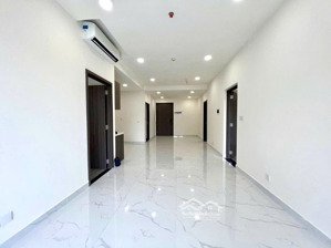 cho thuê 3pn ntcb diamond centery 18tr/ tháng free ô xe hơi