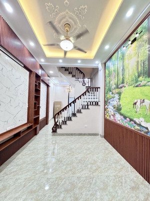 bán nhà riêng, khương trung 40m ,4 tầng 4 ngủ , ngõ ba gác tránh, gần ô tô