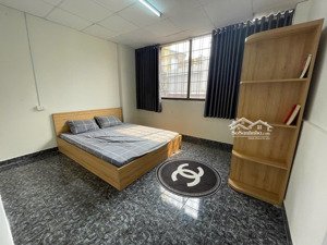 cho thuê căn hộ 1 phòng ngủ giá chỉ 6tr8 tại lê lai,q1 cách phố đi bộ 5p đi bộ