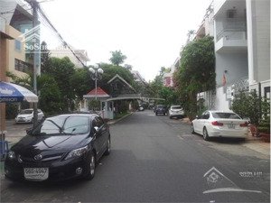 bán nhà đường hồ biểu chánh,quận phú nhuận,dt 9x18 giá tốt để đầu tư và an cư