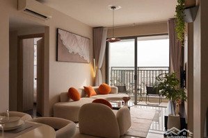 cần cho thuê căn hộ saigon royal. full nt, offitel, 1wc. dt: 38m². giá: 15tr/th. lh: 