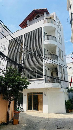 góc 2 mặt tiền hẻm phạm viết chánh quận 1 - giáp nguyễn thị minh khai và cống quỳnh
