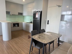 chính chủ gửi bán ccawn 68m sky oasis full đồ view đảo giá 4,3 ty