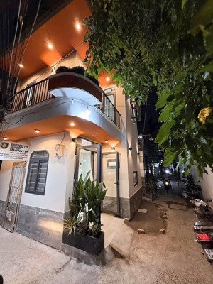 bán nhà đẹp hxh khu dân trí - đủ nội thất - shr