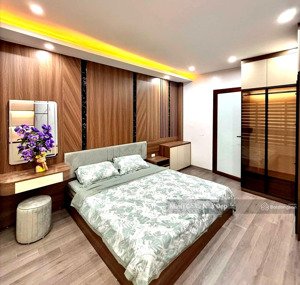 chân dài phan đình giót, hà đông, dt33m2, 5 tầng, giá 7.95 tỷ, gần ô tô, 2 phút ra quang trung