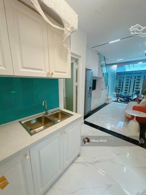 quận 1 ngay phố tây bùi viện - 30m ra hxh nguyễn trãi - dt 3x7m - 2 lầu - giá 4,85 tỷ