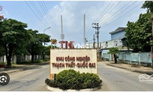 chuyển nhượng kho nhà xưởng cụm cn thạch thất sẵn kho nhà xưởng dt:1900m vip vip vip nhất tháng 8.