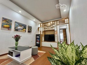 bán căn hộ tập thể t4 ngõ hòa bình 7 minh khai, hai bà trưng 50m giá 2,35 tỷ.
