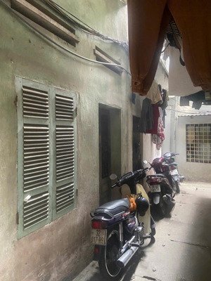 bán nhà nguyễn công trứ hai bà trưng 20/28m 2 tầng cách phố 10m giá chỉ 3,6 tỷ