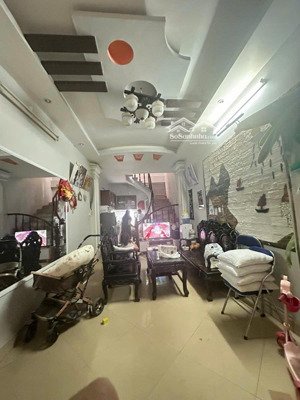 bán nhà dương văn bé hai bà trưng, 34m² x 5 tầng, giá 7.45 tỷ gần phố, cạnh time city.