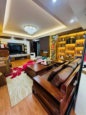 chính chủ cần bán căn hộ 3pn 115m2 vinaconex 1 tầng trung, sẵn sổ giá 7.6 tỷ