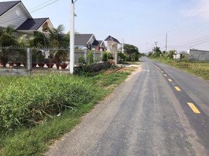 kẹt tiền bán gấp lô đất đ. sơn thông, p9, trà vinh, gần chùa khươne, 500tr/120m2, chính chủ, shr