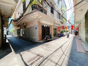 bán đất tặng nhà 2 tầng hồng mai hai bà trưng, 29m², ô tô vào cửa, giá chỉ 7.5 tỷ phân lô đẹp.
