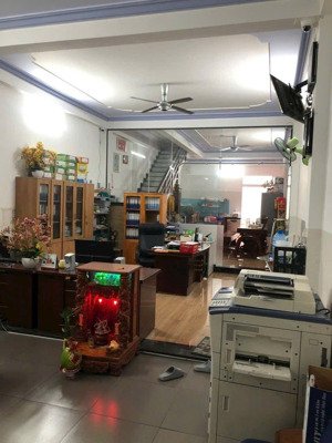chính chủ gởi bán trệt lầu, tum mt kinh doanh, buôn bán ở đồng an 3, thuận an. dt 5 x 19m đường 8m