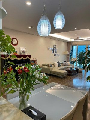 bán gấp căn hộ 118m2, 2pn 2vs, full đồ, có slot tô, chung cư the garden mễ trì. giá 7.9 tỷ