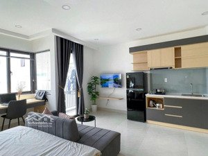 khai trương nhà mới, mặt tiền nguyễn cửu vân, nhà có sẵn hầm xe, thang máy, máy giặt riêng