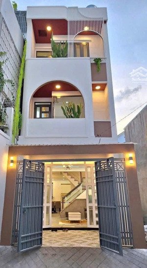 bán nhà huỳnh khương ninh p. đa kao q1 cách công viên lê văn tám 500m giá 5tỷ dt 72m2 còn hđ thuê