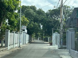 chủ cần bán nhanh đất có thổ cư khu dân cư hiện hữu gần đầm thuỷ triều. lh: 