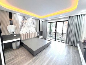 bán gấp nhà lô góc hà đông, văn quán-thoáng sáng- ô tô đỗ- nội thất đủ- gần trần phú, nguyễn trãi