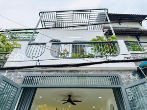 cô năm bán nhà lê văn quới bình tân, 52.6m2 2 tầng, btct 3pn, sổ riêng sang tên ngay