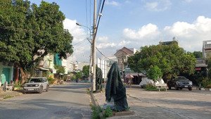 bán nhà 2 mặt tiền kinh doanh, ngang 9m, tthc dĩ an,gần go dĩ an,chợ dĩ an 1, đông hoà chỉ hơn 10tỷ