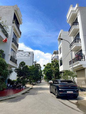 đất tđc điểm 3 view công viên, trường mầm non hướng tây đường 12m