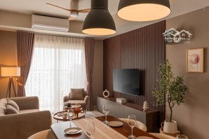 giá tốt !!! cần bán soho quận 1, 8.2 tỷ, 80m2, 3pn, full nội thất. gọi để xem nhà ngay.