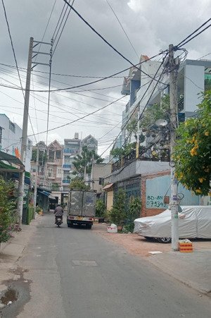 nhà đẹp 4 tầng bình trị đông kế tên lửa hẻm 8m thông