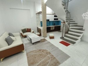 bán gấp nhà riêng vương thừa vũ 30m 6 tầng ngõ thông, nông, phân lô, sổ nở hậu, ở sướng chỉ 7 tỷ