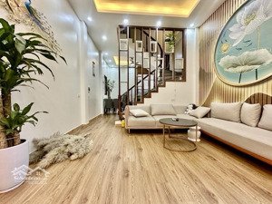 6.1 tỷ - 41m - 4 tầng, nhà hai mặt thoáng, ngõ ba gác, 150m ô tô - nhà đẹp vĩnh hưng