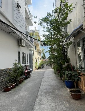 nhà bạch vân q5-hẻm xe hơi-gần 60m2- khu trung tâm q1-5-nhỉnh 7t