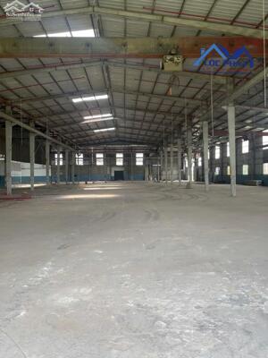 Cho thuê kho chứa hàng 10.000m2 TP Dĩ An, Bình Dương giá 100k/m2 DT743A