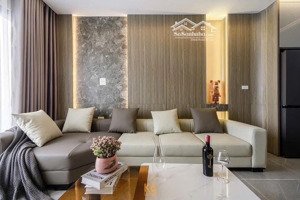 bán gấp nhà thạch bàn 3pn, 4wc, dân xây 44m2 x 4 tầng, ô tô 16 chỗ đỗ cửa