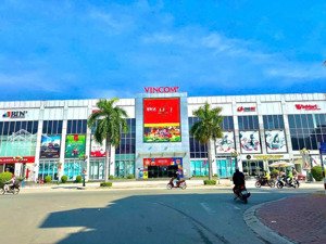 kẹt vốn làm căn cần bán gấp căn biệt thự mới đẹp giá 27 tỷ, 3 lầu, nội thất cao cấp, sổ hồng